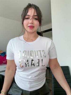 A post by @angiemiranda189 on TikTok caption: Bailamos ? 