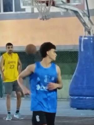 A post by @._.thereal1 on TikTok caption: 🏀 #fyp #basketball #hooper #blowitup #hoop 