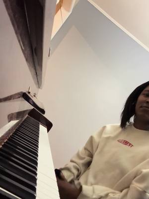 A post by @wockesha864 on TikTok caption: Thumbing with the wife @Tanesha Cobb  #RoadToRecovery #2Thumbs #piano #christmas #newyear #StandByMe 