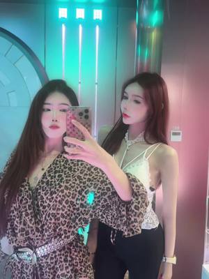 A post by @saryta452 on TikTok caption: @💕虫虫💕 😎🐆🦢