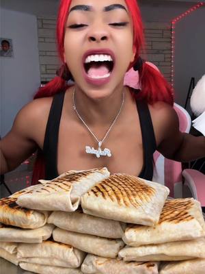 A post by @pinkydollreal on TikTok caption: Watch me destroy them tacos 🌮🌮  #pinkydoll #tacos #asmr #mukbang #asmrmukbang #foodies #asmrfoodies #food #reels #npc #npcqueen #yesyesyes #foryoupage #pourtoipage #ptp #fyp