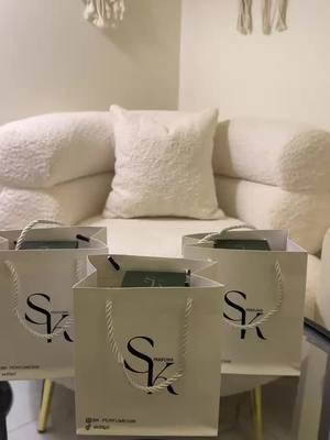 A post by @ashik212 on TikTok caption: عطور SK من افخم العطورات بنسبه لي فرحان  وثبات وسعر لايفوتكم @sk99p0                    https://sk-perfume.com/ #عطورات #اكسبلور #fyp #foryou #الشعب_الصيني_ماله_حل😂😂 #sk99p0 