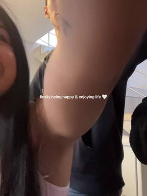 A post by @whodoesntlovedania on TikTok caption: happy girl 💓#fyp #foryoupage #happy #life #enjoyinglife #college #boyfriend #promise #promisering #creatorsearchinsights 