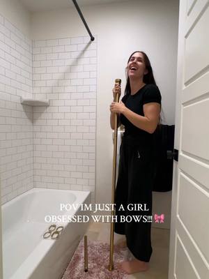 A post by @anna.fack on TikTok caption: put together my kids bathroom with me! 🎀✨ #twinmom #twinmomsoftiktok #homefinds #momlife #newhome #homedecor 