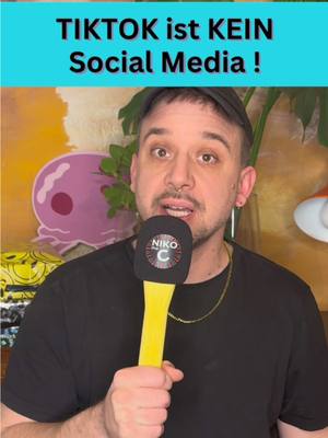 A post by @nikothec on TikTok caption: Kein Social Media = Kein Verbot?! Mein BUCH ist fertig! Link in Bio 🍬 #GenerationTiktok #nikoultras #nikothec #BookTok #erziehung #smartpohe | ANZEIGE für eigenes Produkt 