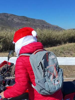 A post by @katto_rider on TikTok caption: SANTAs vistas 😁 • Insta: katto_rider1 • • Yutub: Katto Rider • #fyp #mx #Viral #insta360 #gopro #insta360x3 #inta360x2 #fypシ #biker #moteros #oaxaca #rider #humor #humorbiker #bikersoftiktok #bikelife #motorcycle #comedia #creative #moto #Amigos #realesmcoaxaca #oaxacalotienetodo 