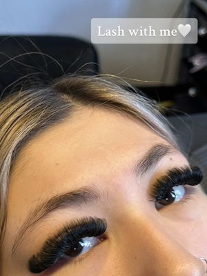 A post by @http.julievargas on TikTok caption: Can you tell I’m an anxious person😅 #lashes #lashextensions #lashartist #lashwithme #titodoublep #viral #makeup 