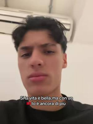 A post by @bader.swago on TikTok caption: Però sono troppo geloso 🤷🏽‍♂️#perte 