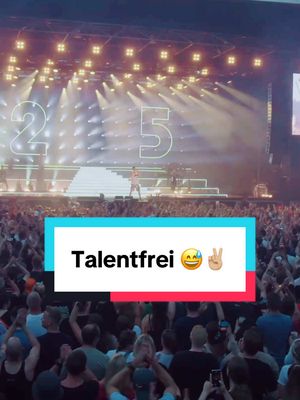 A post by @sdp_die_band on TikTok caption: Danke für dieses krasse Jahr! … und das obwohl wir komplett talentfrei sind 🤣