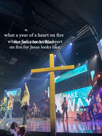 A post by @hannahleighj on TikTok caption: #christian #jesus #christiangirl #worship #praise #jesuslovesyou #church #christiantiktok #christ #wwid #hwlf #faith #worshipmusic #jesusisking #peace #recap #christ 