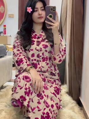 A post by @yusra_niazi on TikTok caption: 🌸💗 #yusraniazi #viralvideo #foryoupage 