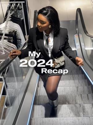 A post by @rochlla on TikTok caption: #visibilité #2024 #v #fyp #zarahaul #reveillon2024 #outfit #f  @Deborahlukaluofficial 