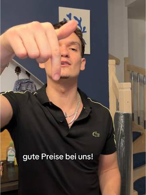 A post by @zensery on TikTok caption: Seestraße lebt! #seestraße 