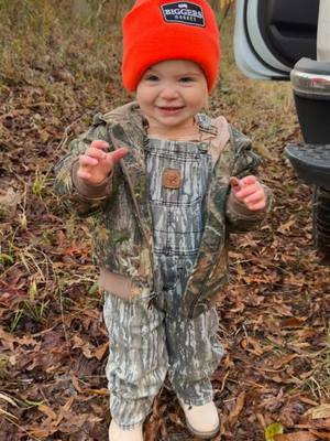 A post by @ca.lynnnn on TikTok caption: Hallie’s first hunting trip 🥹🦌🎀 #fypp #ftm #babygirl #outdoorsdeerseason #lukecombs #wonderfold #whatgetsyououtdoors #takeakidhunting #northcarolina #toddlertok 