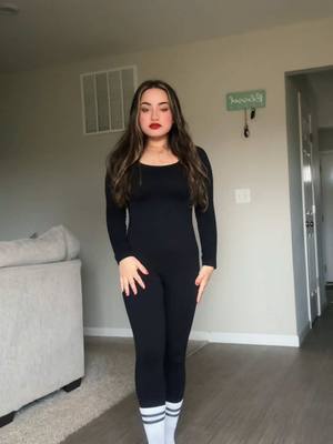 A post by @phulupok on TikTok caption: #jumsuit#TikTokShop #goodproduct #iloveit #goodforfatbelly#🖤🖤 