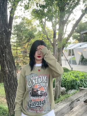 A post by @jueshwezin803 on TikTok caption: U i i a a#trendမှီသေးလား #မြင်ပါများပီးချစ်ကျွမ်းဝင်အောင်လို့🤒🖤 #ဒီချိန်တင်ရင်viwerမတတ်မှန်းသိတယ်🙂 #fyp #foryou #viral #tiktokindia #trending #ဒါလေးတော့fypပေါ်ရောက်ပါကွာ #ဒါပဲတက်နေလို့ #thailand #ခင်မင်မှု့တေလျော့သွားတယ်နော်😞💔 #ချစ်တဲ့စိတ်လေးနဲ့ကြည့်ပေးပါနော်😘😘😘😘 #မကတက်လည်းကတာပဲ😜 