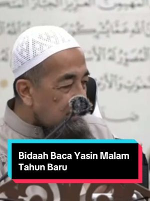 A post by @ustaz.azhar.idrus on TikTok caption: #ustazazharidrus #ustazazharidrusofficial #tanyalahustaz #ustazazharidrus💯 #uai #uaioriginal #newyear #2025 