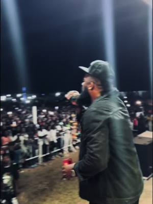 A post by @micflammez on TikTok caption: Bonne année à vous mes fans , Djagble,la foire Avancée et Kasavino 🙌🏾 2025 we shall see Big Things 