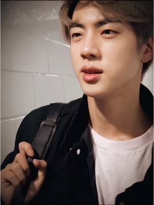 A post by @lily_of_the_m0on on TikTok caption: #seokjin #jin #kimseokjin 