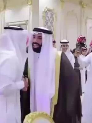 A post by @szmr1 on TikTok caption: #سلمان_الرشود #طارق_العمري #ابوجودي #السعودية🇸🇦 #السعوديه_الرياض_حايل_جده_القصيم_بريده #الرياض_جده_مكه_الدمام_المدينه #الرياض_الآن #مكة #الامارات #البحرين #الكويت🇰🇼 #مشاهير_تيك_توك #مشاهدات_تيك_توك #مشاهير_التيك_توك #مشاهير_العرب #مشاهير_تيك_توك_مشاهير_العرب🌺💜 #مشاهدات100k🔥 #مصر🇪🇬 