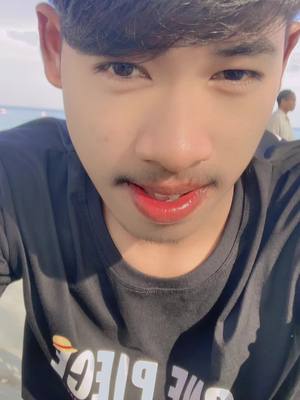 A post by @thoeunblackbou on TikTok caption: #ញុមមិនបែកទេ🤭🤪 #កូនអ្នកក្រចេះ☺️❤️ 