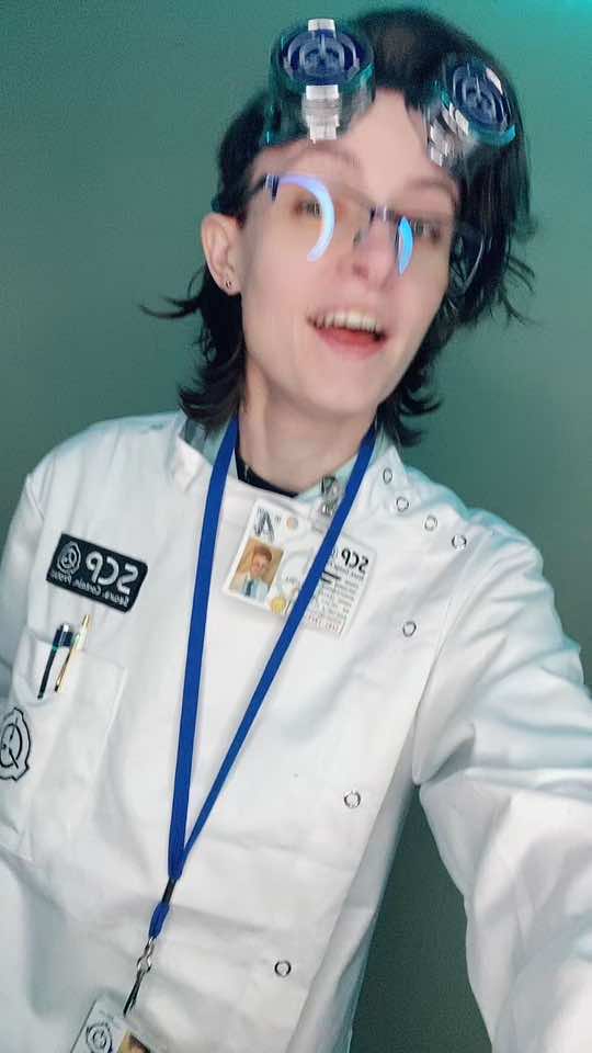 A post by @starboyblue on TikTok caption: YES that’s ME #scp #scpfoundation #scpresearcher #drblue #vtuber #envtuber 