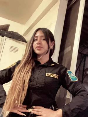 A post by @alberi_oficial on TikTok caption: #Biscoitocut #ftypシ #policia #paratiiiiiiiiiiiiiiiiiiiiiiiiiiiiiii #👮🏻‍♀️❤️ #cdmx 