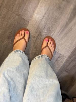 A post by @christinemoum on TikTok caption: Cute sandals 😍 #TTSLevelUp #fyp #foryou #sandals #vegan #tiktokmademebuyit #januaryfinds 