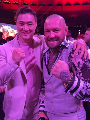 A post by @dkyoowcs on TikTok caption: With Conor McGregor
 
 #dkyoo #conormcgregor #bkfc #spain🇪🇸 #martialarts #selfdefense #WCS #UFC #boxing #Taekwondo #kickboxing #brucelee🐉 