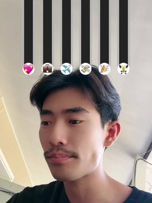 A post by @owen_phc on TikTok caption: ก็จะให้ฉันซวยเกิน ลำบากมาหลายปีละ ขอสักปีเถอะ 😂   #ปีใหม่2025 #เธอภูมิใจไหมที่มีแฟนเป็นนักร้อง #แฟนนักร้อง #ค่ำคืนในบาร์ #owenเธอมากับผัว 