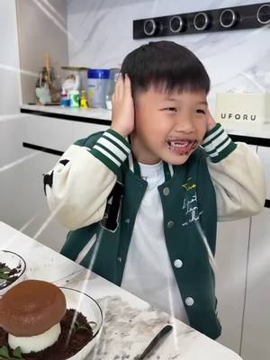 A post by @chinesejunkfood.2024 on TikTok