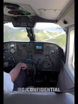 A post by @djconfidential on TikTok caption: Pilot Has To Make A Freakishly Awkward Landing Attempt… #fyp #fypシ #airport #flighthouse  #flying #airline #pilot #closecall 