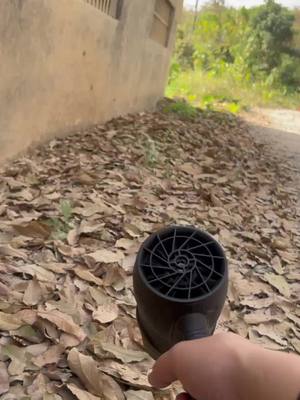 A post by @z64466 on TikTok caption: Super perver😱ted turbine hair dryer uses crazy power to remove fallen leaf dust in seconds. Aircraft engine principle overheating protection device, 100% safe😘#TikTokShop #fan #clean #blower 