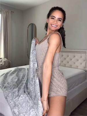 A post by @gaabymejia on TikTok caption: Que rico es dormir con mis sábanas de Mellanni🥰😍 #mellanni #mellannibedsheets 