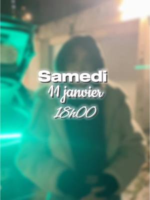 A post by @laurie_fantazia on TikTok caption: Samedi 11 janvier à 18h00 🕞 sur mon compte principal @Laurie 🦋 grosse annonce 🤫