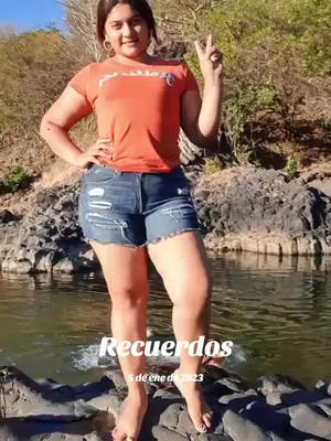 A post by @isisvillalobos22 on TikTok caption: #Recuerdos