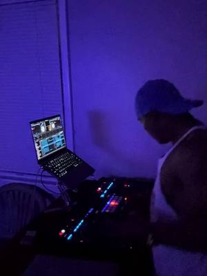 A post by @lucianordr on TikTok caption: #parati #foryou #dj #2025 #foryoupage @luciano05