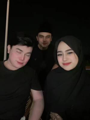 A post by @novitasr_02 on TikTok caption: @JaliNahkoda @FausiSalon 