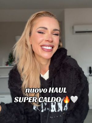 A post by @jessibrugali on TikTok caption: Insomma viva il caldo e la comodità 🤣 vi piacciono? Vi lascio il mio codice sconto!!! SWFjessica ❤️ #SheinWeatherfit #SHEINforall 