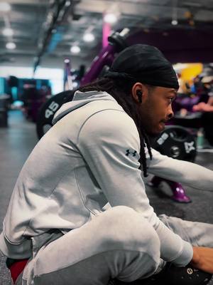 A post by @qharris12 on TikTok caption: Lock in man 💯  #qharris12 #workoutmotivation #2025 #gymrat #gym 