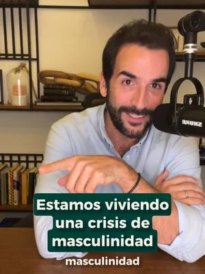 A post by @rodrigogarciaplat on TikTok caption: Estamos viviendo una crisis de masculinidad. Observa a tu al rededor y date cuenta, estamos viviendo en la época más complicada para ser un hombre fuerte, no distinguimos entre la masculinidad saludable y la masculinidad tóxica. Y la falta de esta en el mundo hoy en día, tiene que ver con los símbolos y mensajes con los que crecen los hombres. Comenta "INSTANTES" para entender más sobre tu masculinidad.