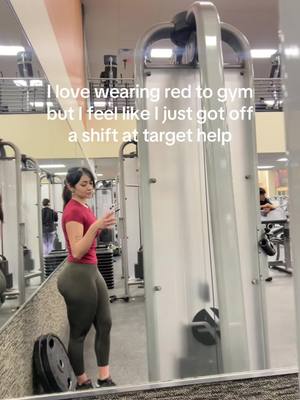 A post by @xxo.mell on TikTok caption: The color leggings don’t help either #gymfit 