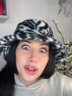 A post by @ukiqukiq on TikTok caption: Šta cemo dalje?