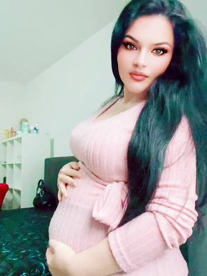 A post by @emiliayaneva123 on TikTok caption: #fyp #funknocapcut #🤰🏻🤰🏻🤰🏻 #tiktok #yaneva❤🦋 