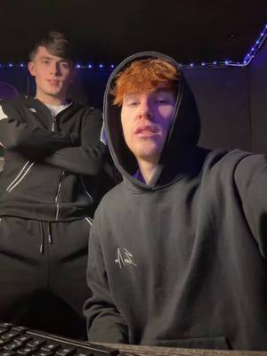 A post by @dill.17_ on TikTok caption: I know every lyric to this song (I lied) #fyp #foryoupage #viral #irish #funny @Aido 