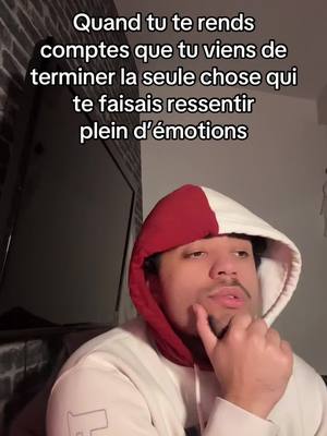 A post by @_arronstone_ on TikTok caption: Le retour à la vie réelle y pique ! #anime #manga ##