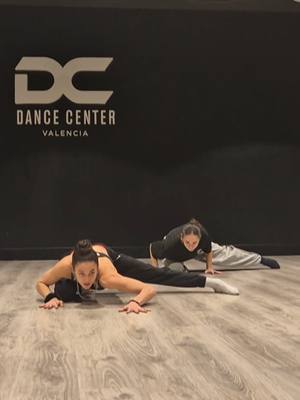 A post by @estefania__95 on TikTok caption: en casita @dancecentervlc 