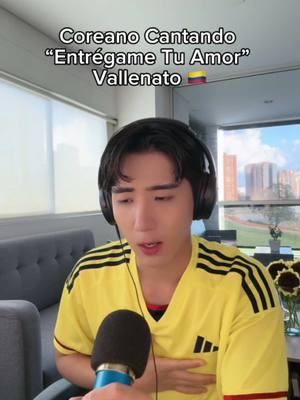 A post by @sargentojunior_ on TikTok caption: ¿Cuál canción quiere que cante para el siguiente? 🤭 | Síganme para más videos 🫶🏻 . . . #fyp #coreano #latino #colombia #medellin #vallenato #entregametuamor #losinquietosdelvallenato #sargentojunior 