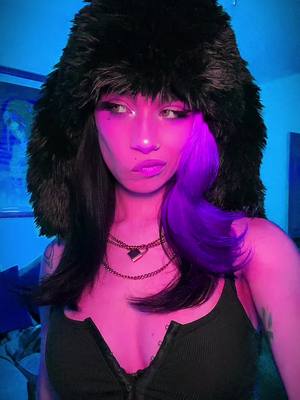 A post by @cosmicintervention_ on TikTok caption: the most me I’ve felt in 5 yrs #ColorCustomizer #2020 #2020tiktok #egirl 