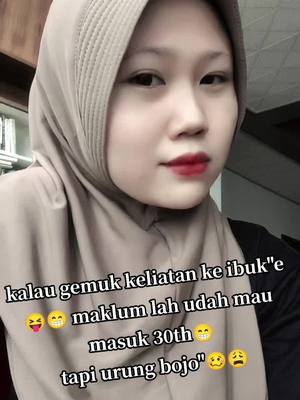 A post by @nurhytii89 on TikTok caption: info baridin gen sing langsung ngajak bojo 🥴😩#tainan #cirebontiktok #tarling_indramayu_cirebon #jawabarat #fypシ゚viral #jawatengah #babutaiwan🇹🇼🇲🇨 